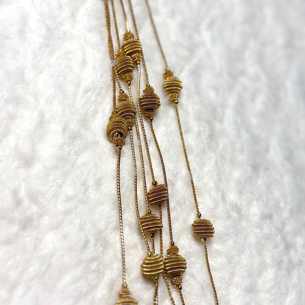 Vintage Trifari 3 Strand Gold Tone Necklace Woven Bead Accent Clasp Closure - Picture 6 of 8